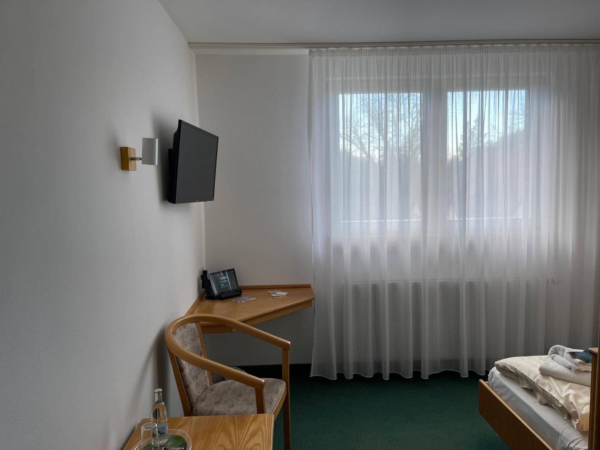 Waldhotel Linzmuehle Kahla  Екстер'єр фото